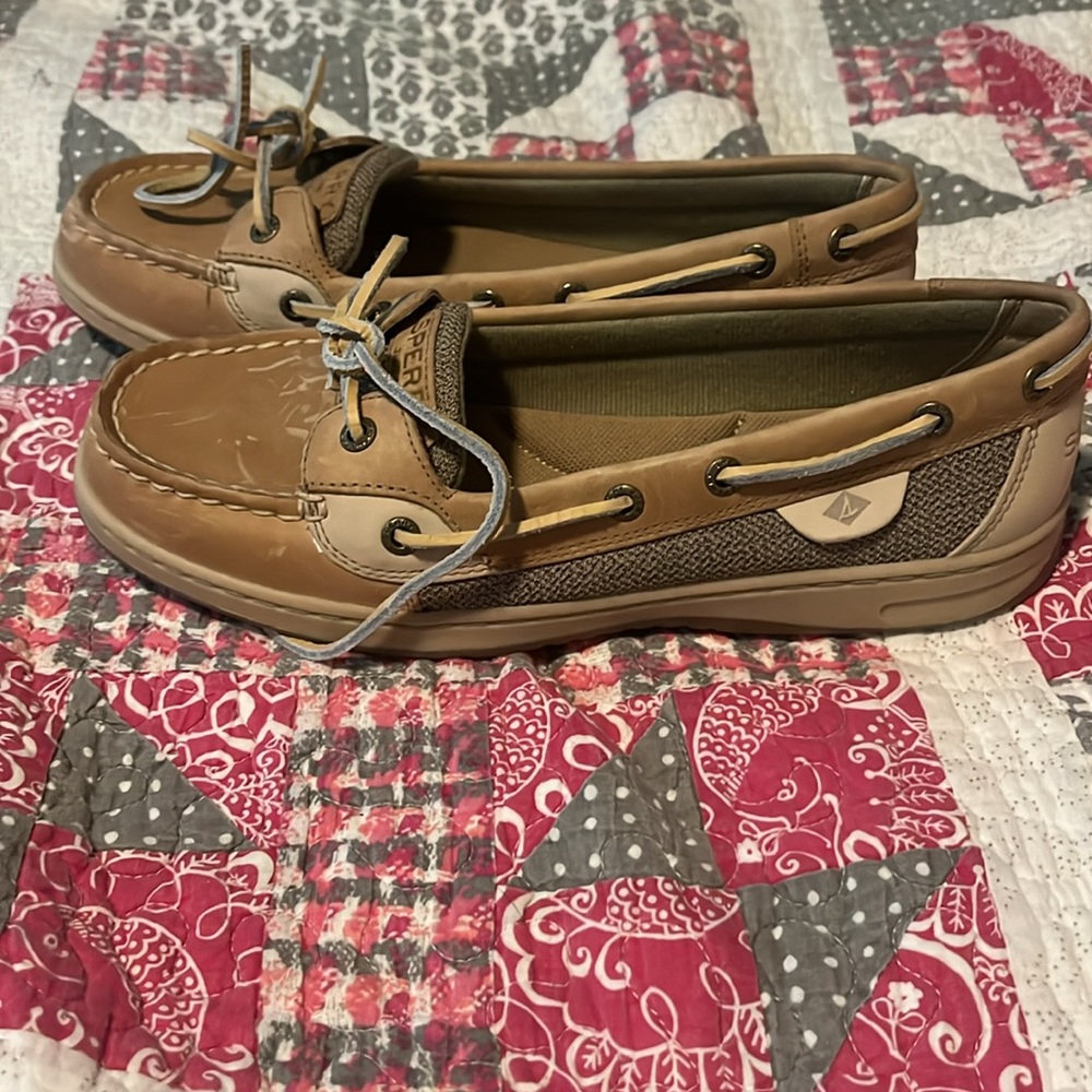 Sperry’s - Picture 3 of 3